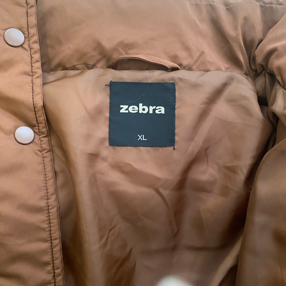 Zebra Brown Puffer Jacket - Picture 4 of 7